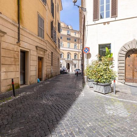 Vg Piazza Navona 5 Stelle Montecitorio Room Рим Экстерьер фото