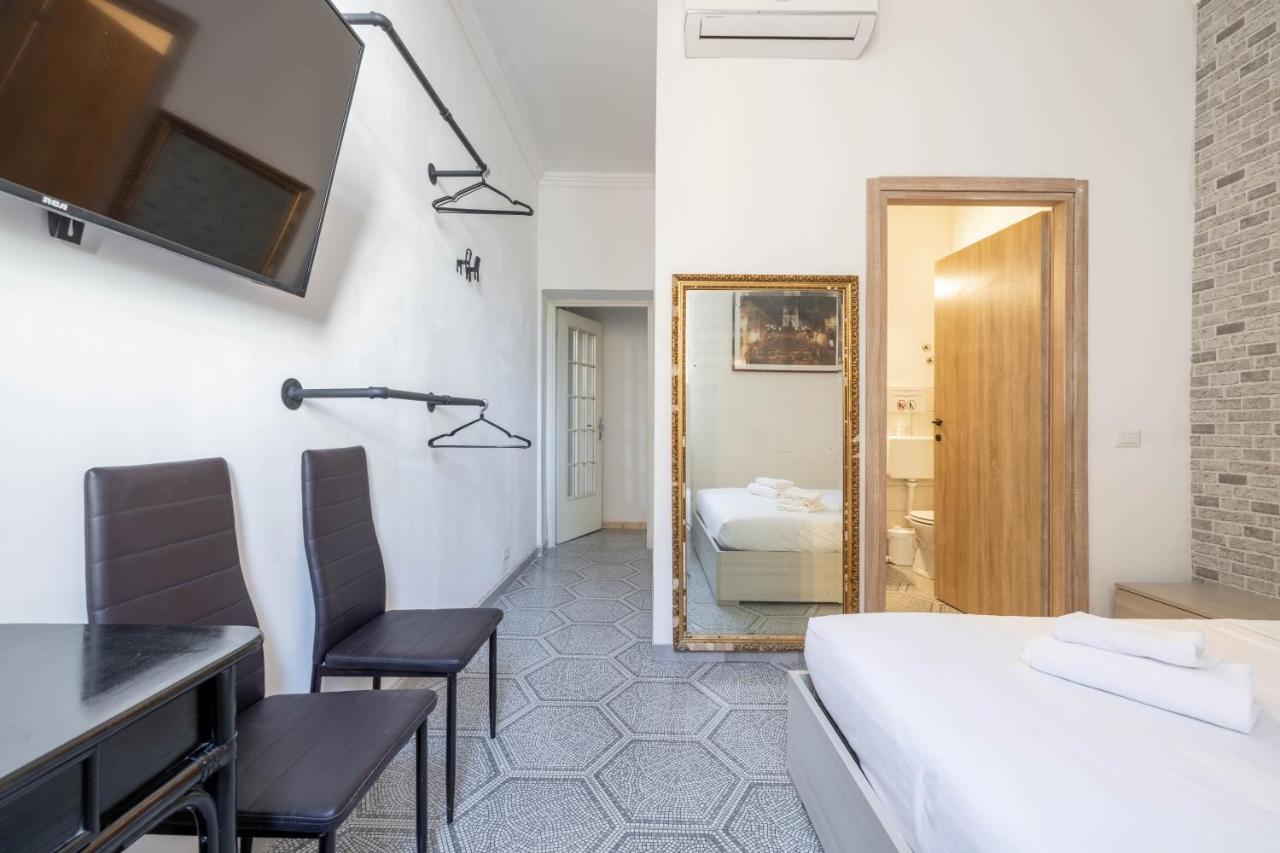 Vg Piazza Navona 5 Stelle Montecitorio Room Рим Экстерьер фото