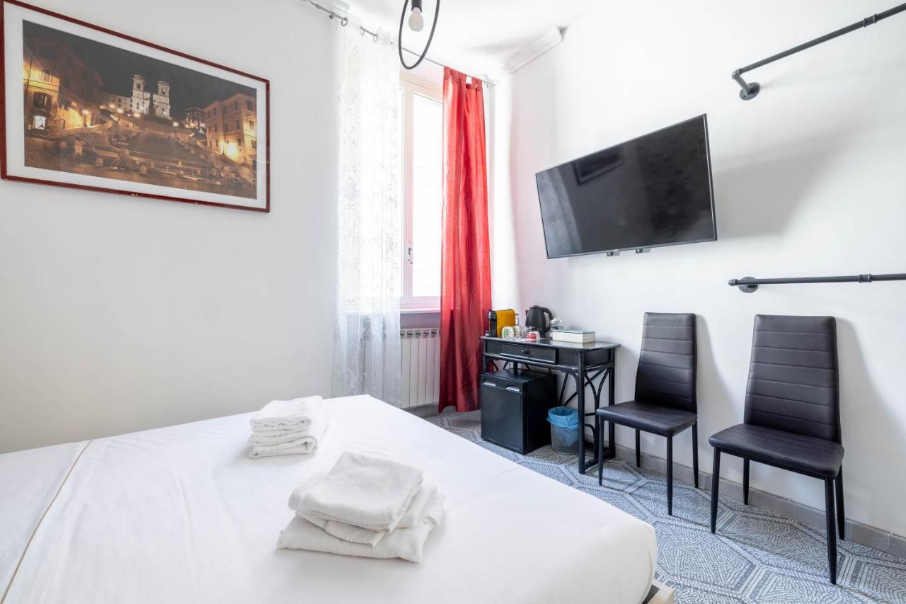 Vg Piazza Navona 5 Stelle Montecitorio Room Рим Экстерьер фото