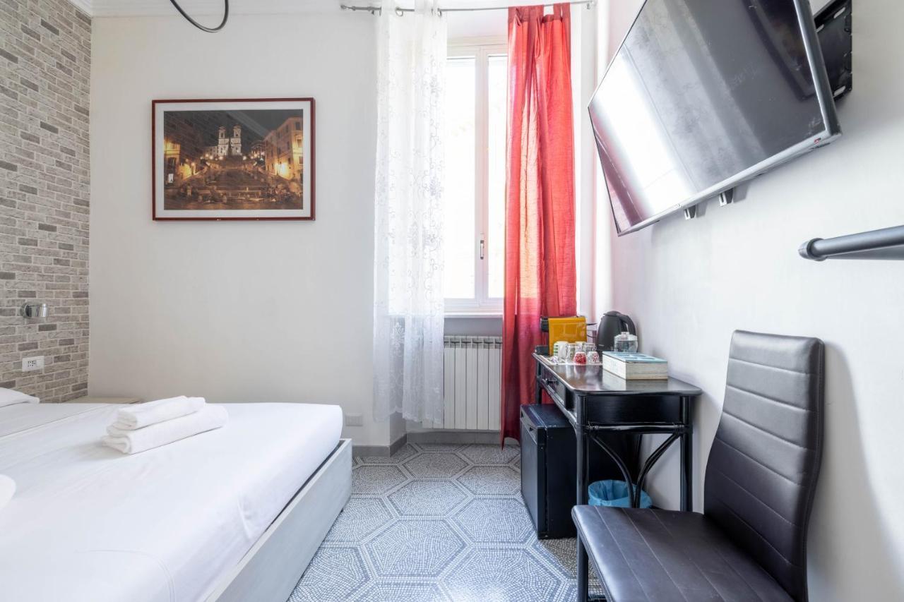 Vg Piazza Navona 5 Stelle Montecitorio Room Рим Экстерьер фото